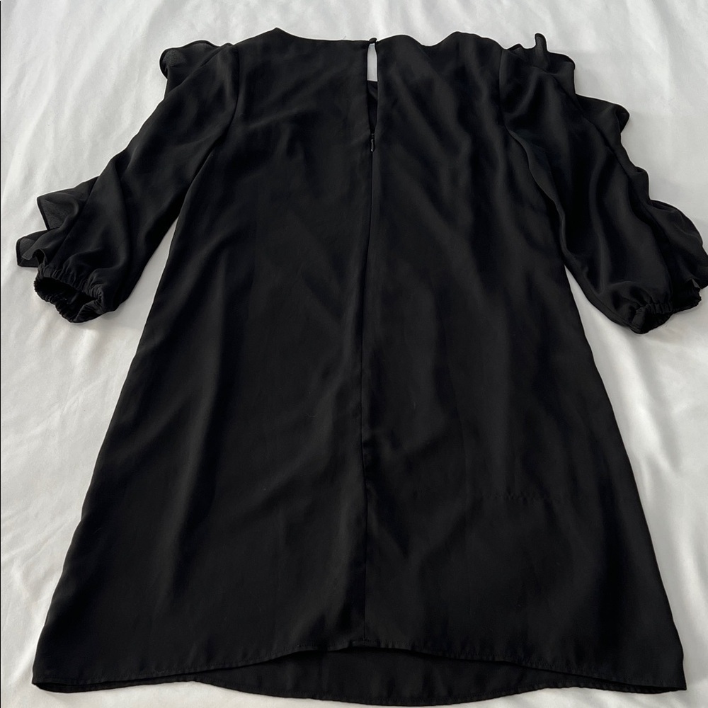 Vince Camuto Black Ruffle Sleeve Shift Dress - Picture 2 of 6